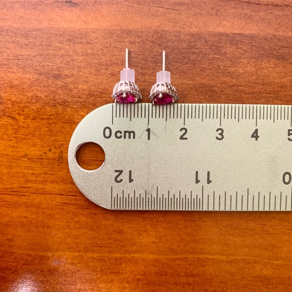 Heart shaped ruby and sterling silver earrings - Picture 15 of 16